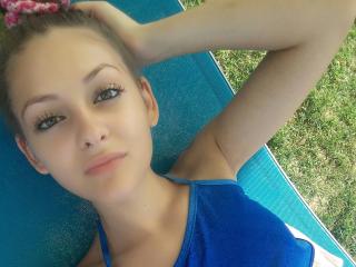 ElsaFontain - Live porn &amp; sex cam - 22617353