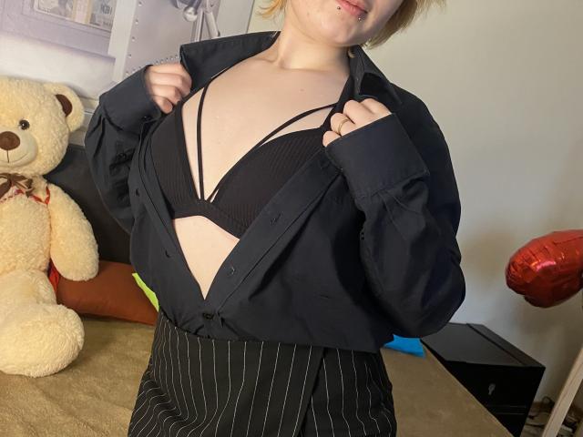 Andigo - Live sex cam - 22619901