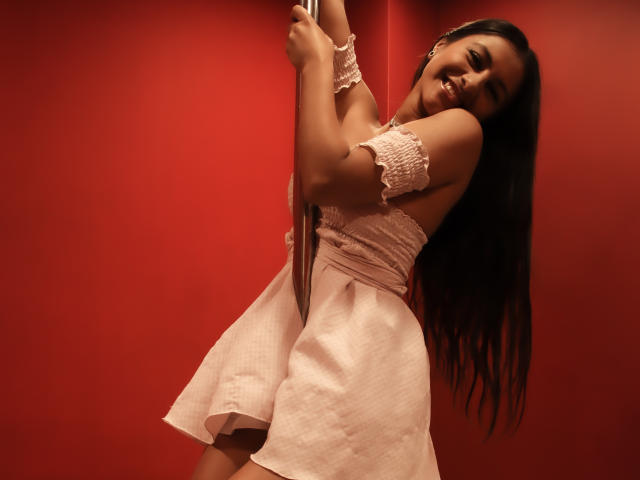 CamilleOlsen - Live porn &amp; sex cam - 22630065