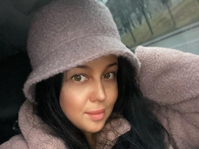 FinessiaLovely - сексуальная веб-камера в реальном времени - 22630813