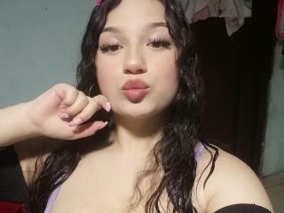 AnniiePeach - Live Sex Cam - 22631345