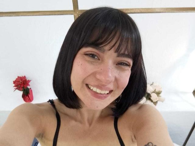 CatsyCaty - פורנו בשידור חי ומצלמת סקס - 22631477