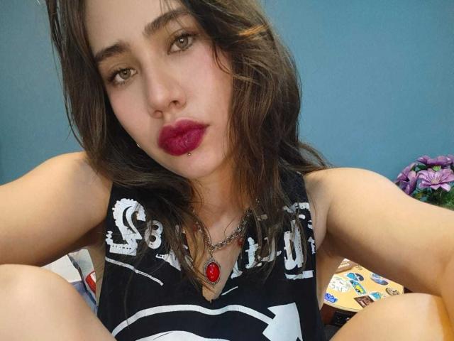 LillyJones - Live porn &amp; sex cam - 22632537