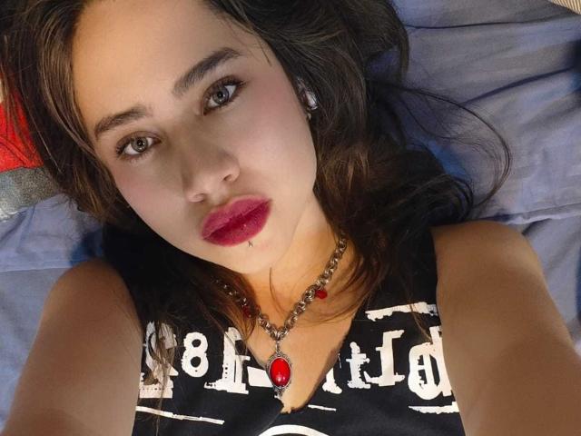 LillyJones - Live sex cam - 22632561