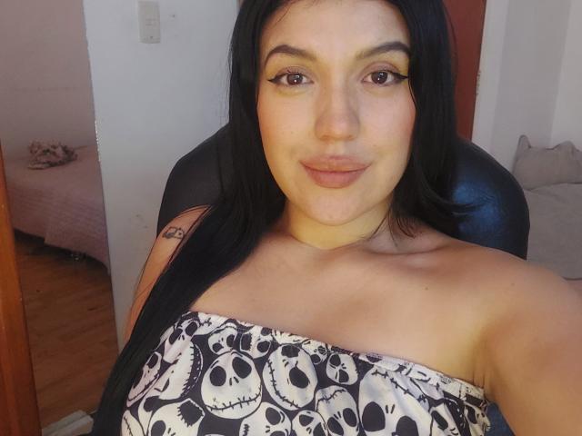 LauraRichis - Live porn &amp; sex cam - 22634137