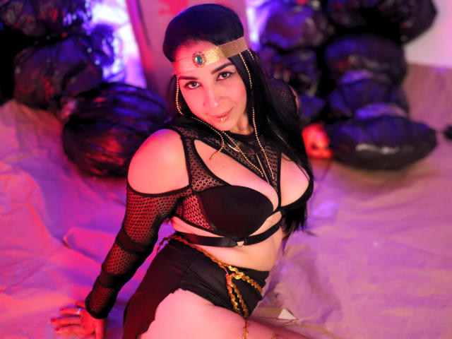 BellaAngelis - Live Sex Cam - 22635093