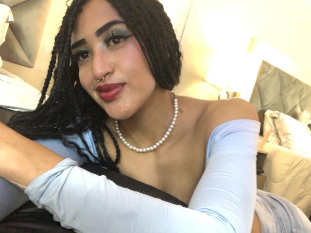 MichellDiaz - Sexe cam en vivo - 22638557