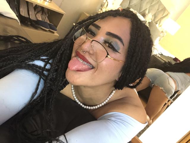 MichellDiaz - Live porn &amp; sex cam - 22638565
