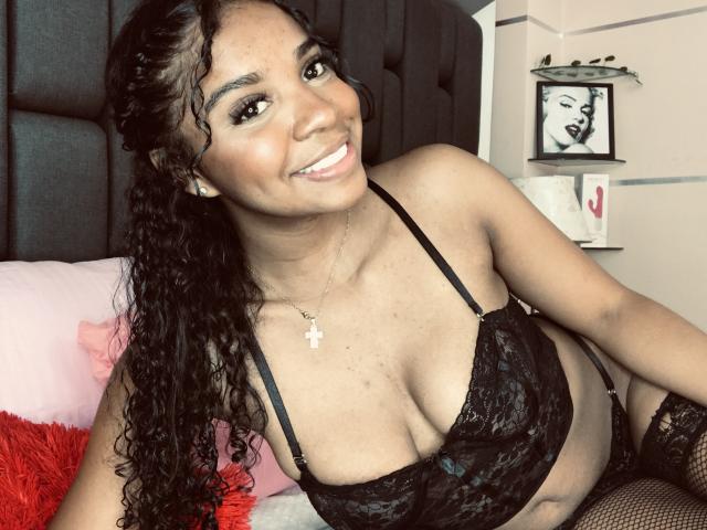 LisaMendez - Live porn &amp; sex cam - 22647129