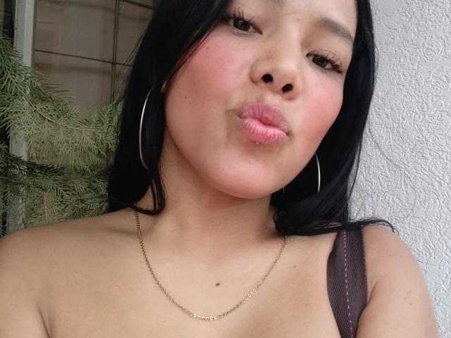 SalmaVitori - Live porn &amp; sex cam - 22650309