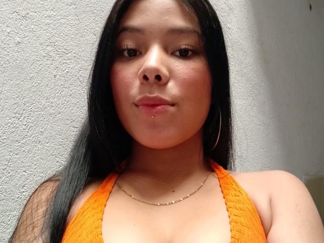 SalmaVitori - Live porn &amp; sex cam - 22650353