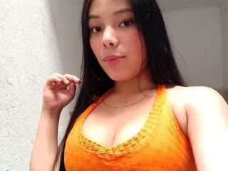 SalmaVitori - Live porn &amp; sex cam - 22650377