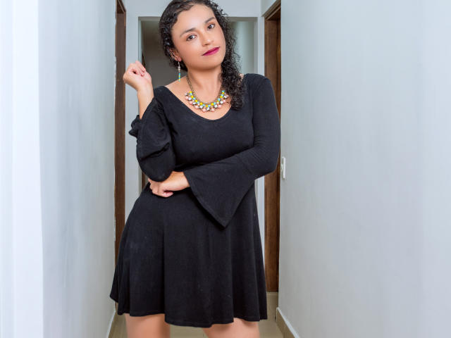 ElySprose - Live porn &amp; sex cam - 22653221