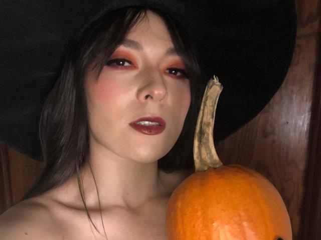 TaniaSanders - Live porn &amp; sex cam - 22654609