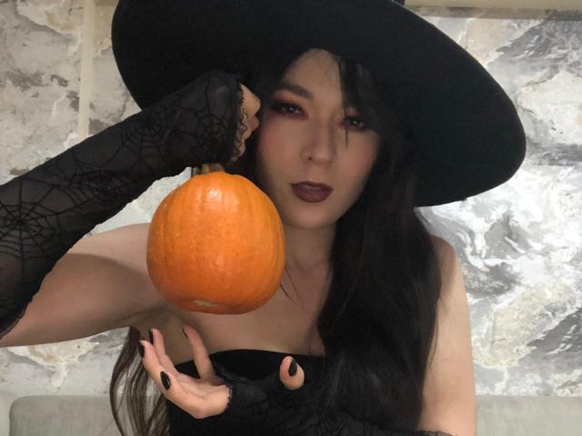 TaniaSanders - Live Sex Cam - 22654653