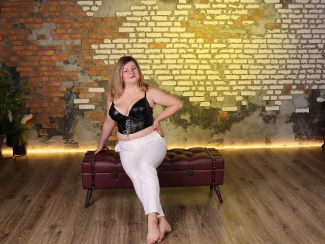 ZannaDreil - Live porn &amp; sex cam - 22656745