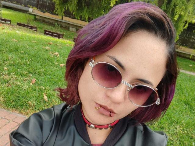 CassieJones - Live sex cam - 22657121