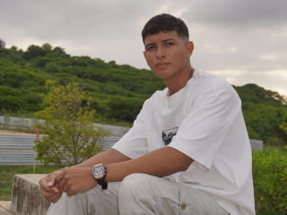 YeiSant - Live porn &amp; sex cam - 22658525