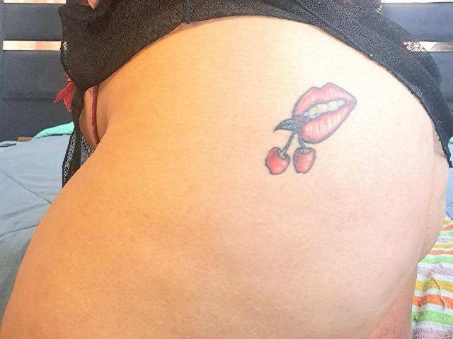 VivianaThomson - Live sex cam - 22659457