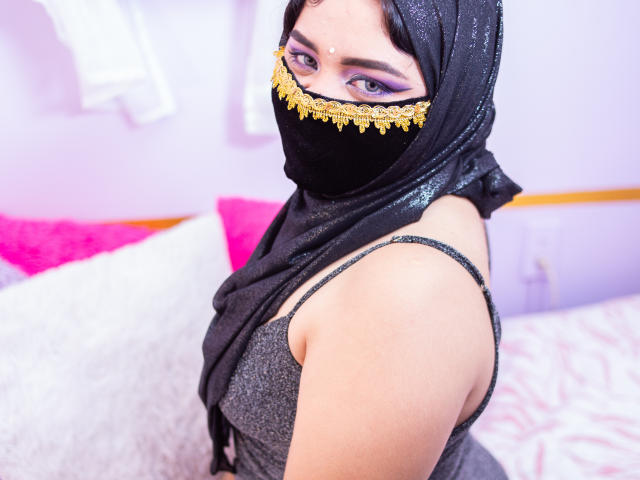 AishaGhulam - Live porn &amp; sex cam - 22660093