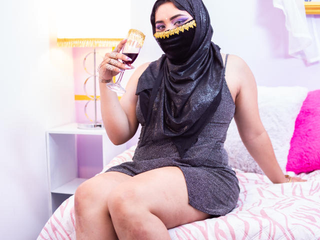 AishaGhulam - сексуальная веб-камера в реальном времени - 22660101