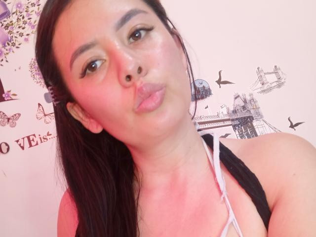 VenuzLove - Live porn &amp; sex cam - 22663329