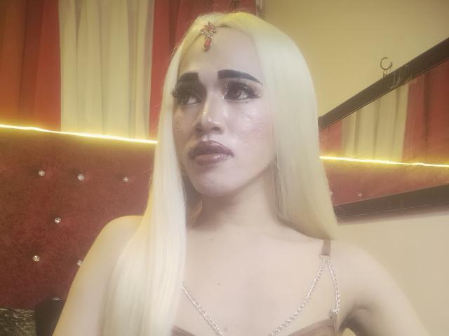 ArianaGrey - Live porn &amp; sex cam - 22665449