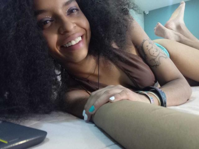 RahiaRobyn - Live sex cam - 22665781