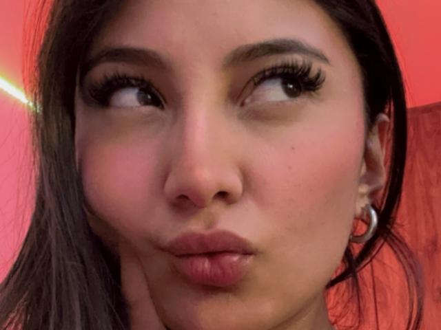 DianaFernandezz - Live sex cam - 22674561