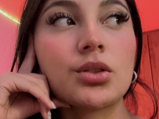 DianaFernandezz - 라이브 포르노 &amp; 섹스 캠 - 22674573