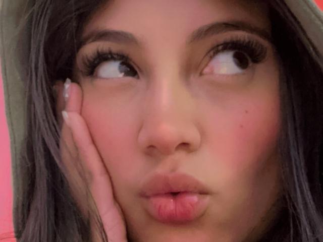 DianaFernandezz - Live porn &amp; sex cam - 22674709