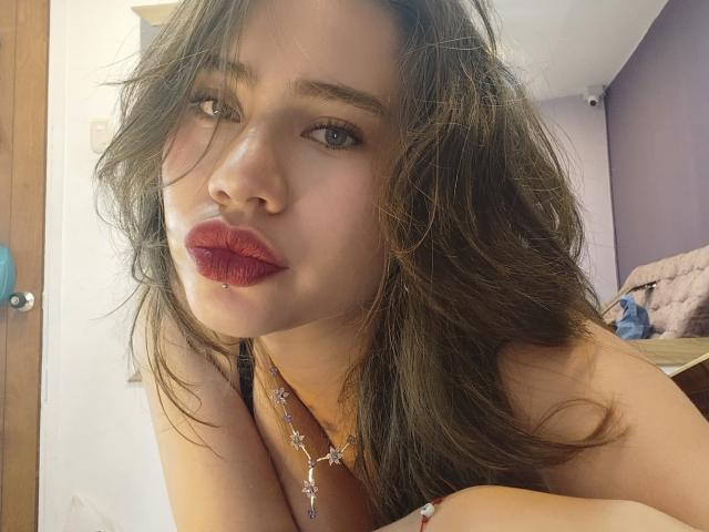 LillyJones - Live porn &amp; sex cam - 22681405