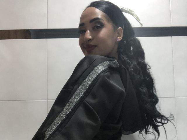 MichellDiaz - Élő pornó és szexkamera - 22684249