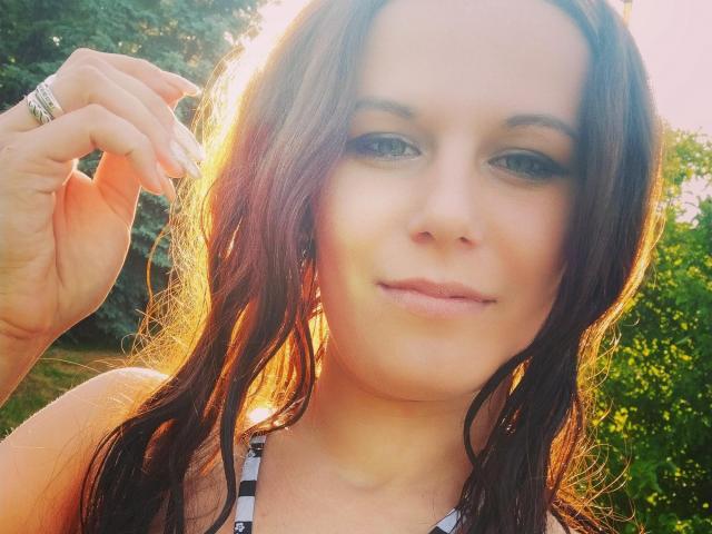 AnnieCutie - Live porn &amp; sex cam - 22687441