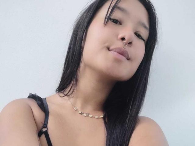 TianaPalulie - Live porn &amp; sex cam - 22688477