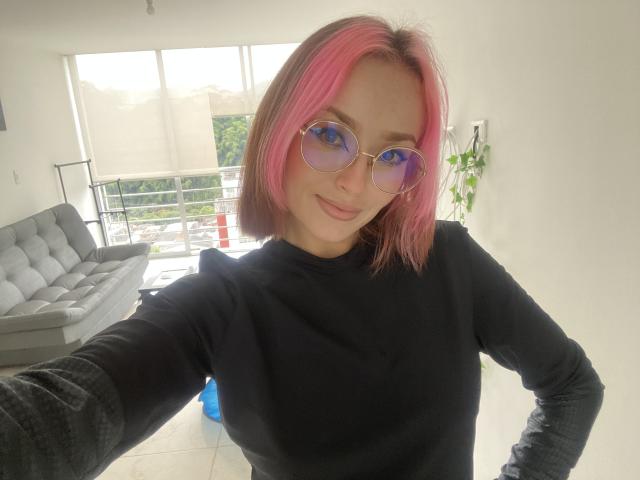 SarahRousen - Live porn &amp; sex cam - 22690821