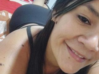 ZaharaKs - Live porn &amp; sex cam - 22693981