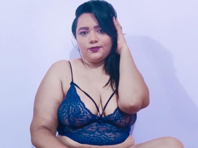 CurvyHorny - Camera khiêu dâm &amp; quyến rũ trực tiếp - 22694081