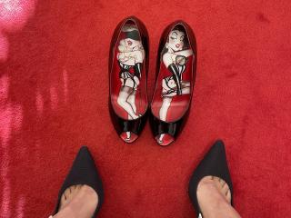 MissFeetParis - Live porn &amp; sex cam - 22694405