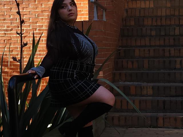 RoxaneDiaz - Live Sex Cam - 22697957