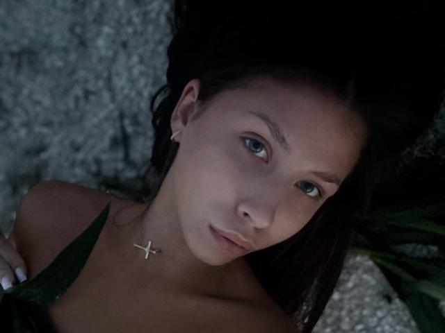 AxlxyLove - Live porn &amp; sex cam - 22699789