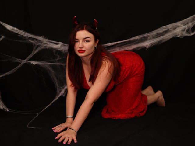 NicolPots - сексуальная веб-камера в реальном времени - 22702729