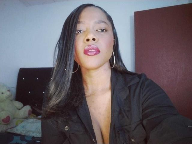 EmiraHot - Live porn &amp; sex cam - 22706133