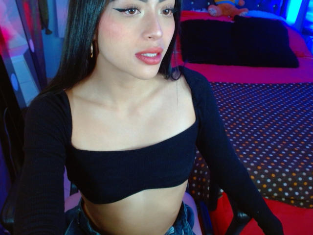 AntonellaLayton - Live porn &amp; sex cam - 22707393