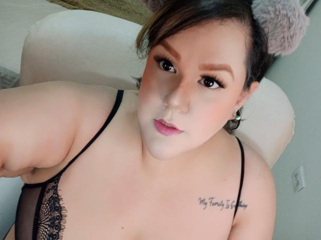 GiannaMorrys - Live porn &amp; sex cam - 22708813