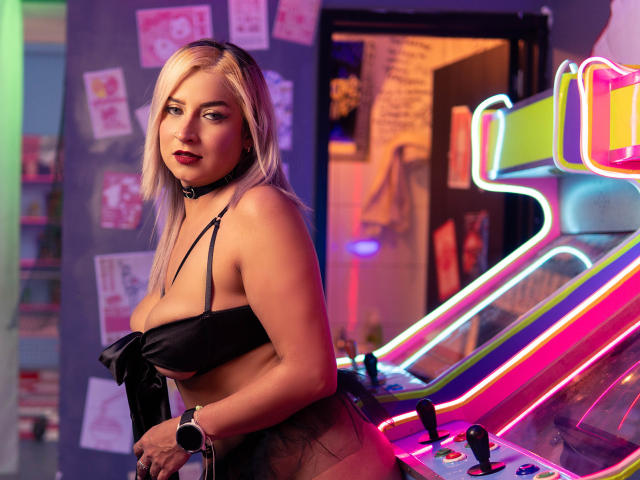 PazDiaz - Live porn &amp; sex cam - 22709645