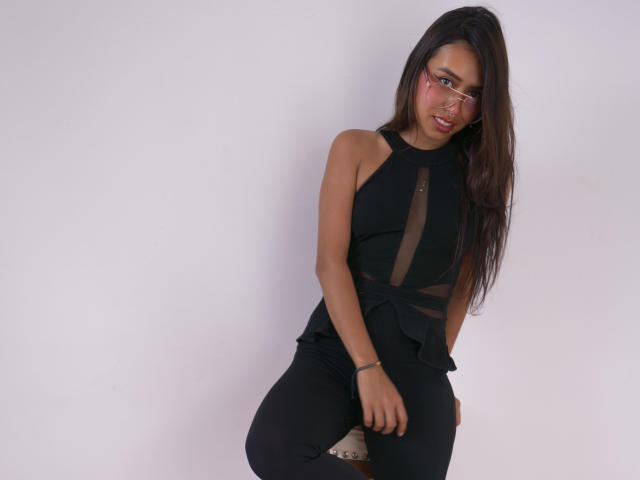 BrittanyHot69 - Sexe cam en vivo - 22711081
