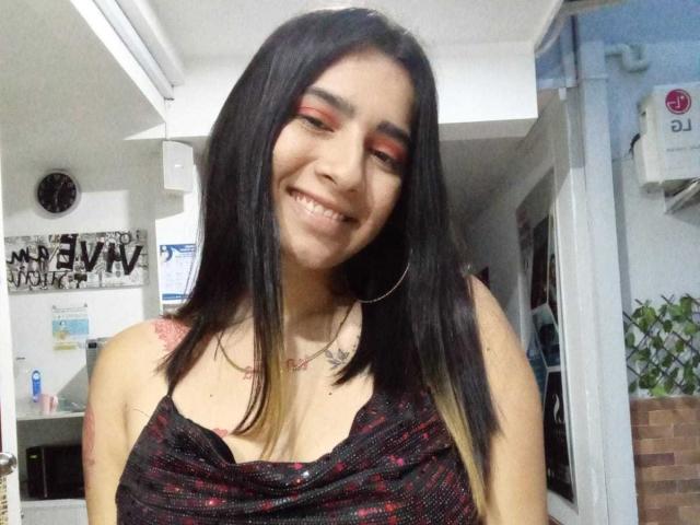 ErikaSweetX - Live sex cam - 22711897