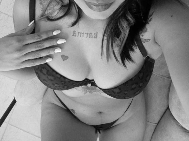 ErikaSweetX - Live sex cam - 22711905