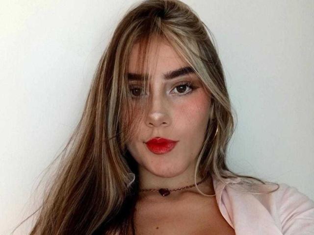 LivelyVanderWood - Live sex cam - 22712293